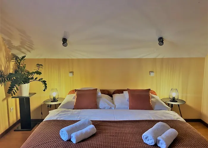 Barackvirag Vendeghaz Gasthof Tihany