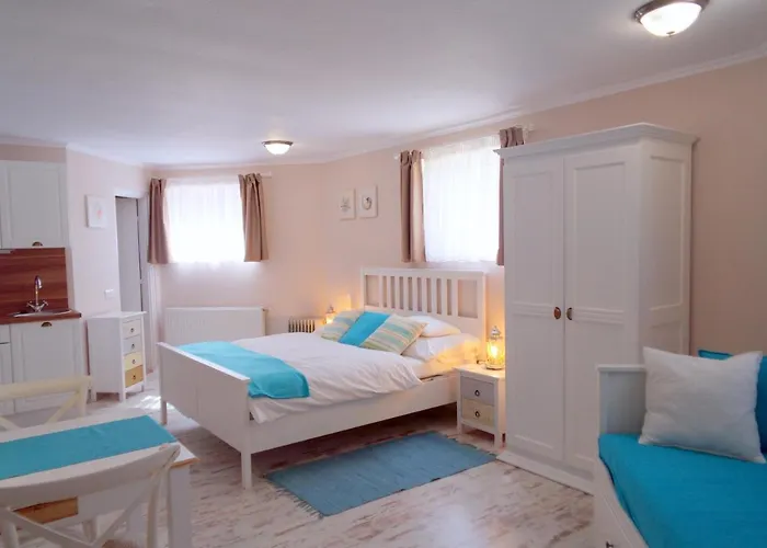 Gasthuis Barackvirag Vendeghaz Tihany